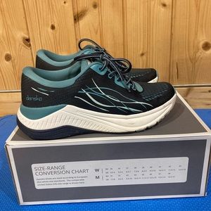 Dansko Pace Mesh Navy size 36